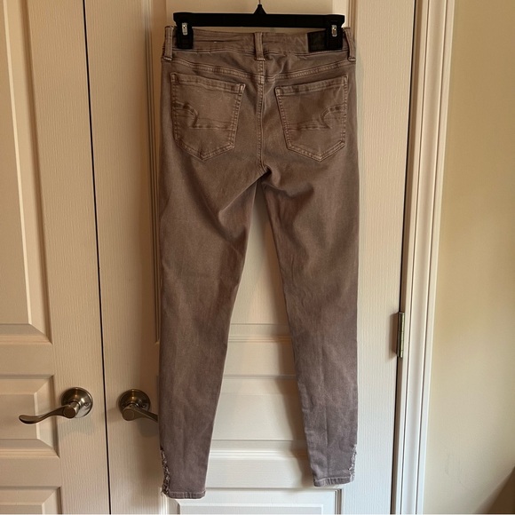 American Eagle Outfitters Women's Ripped Jegging Jeans - Brown Size 2 - Picture 2 of 6